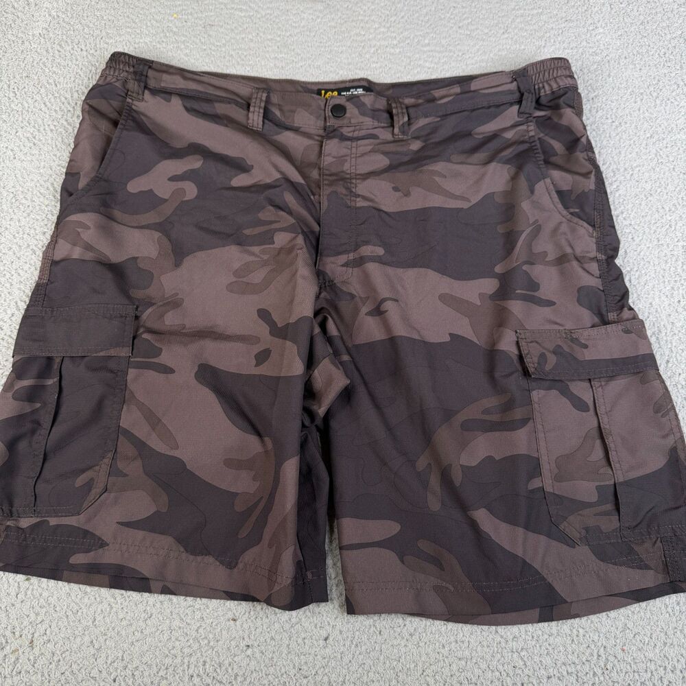 LEE Camo Cargo Shorts Mens 44  Elastic Waist 11" Inseam Performance Big & Tall